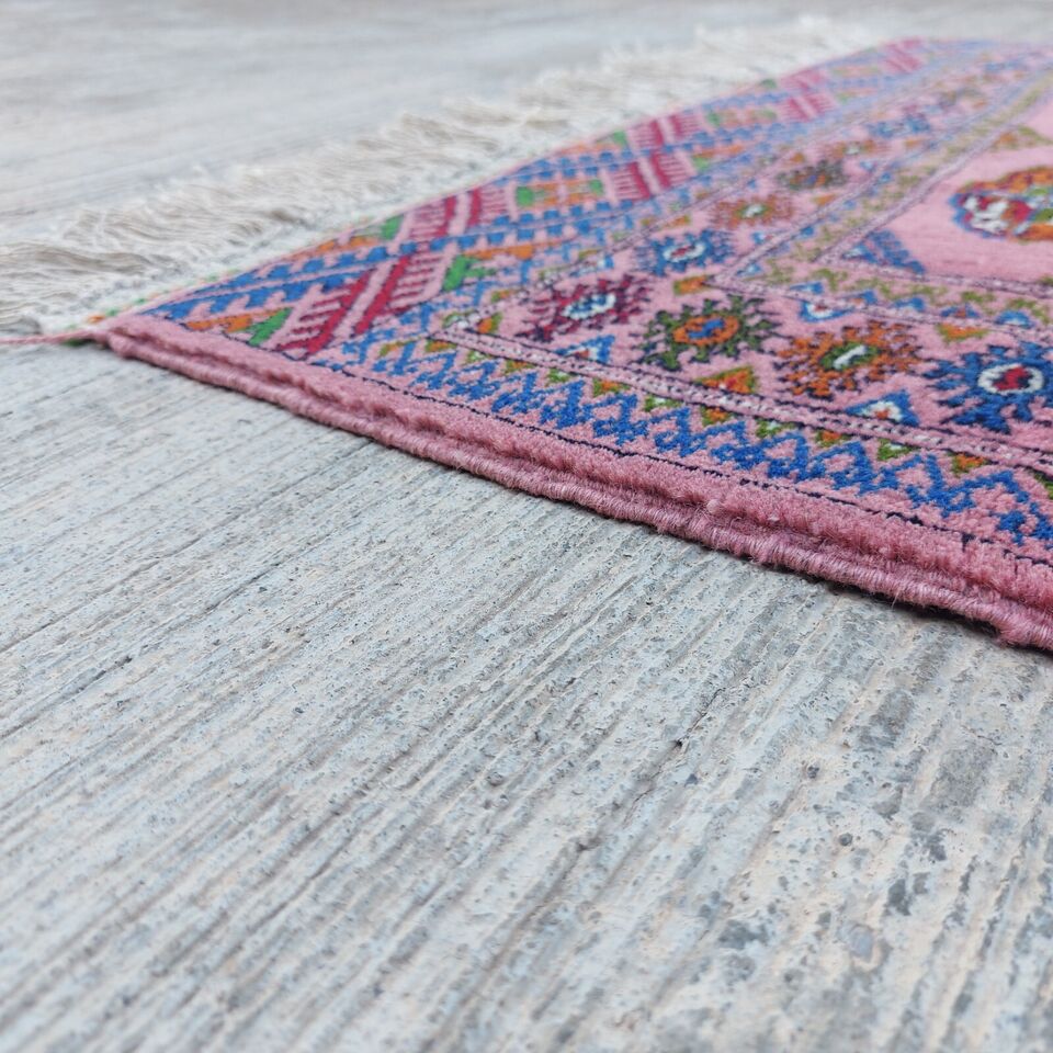 2'7"x 4' Handmade Turkmen Pink Wool Bukhara Rug, 80x122cm Oriental Carpet