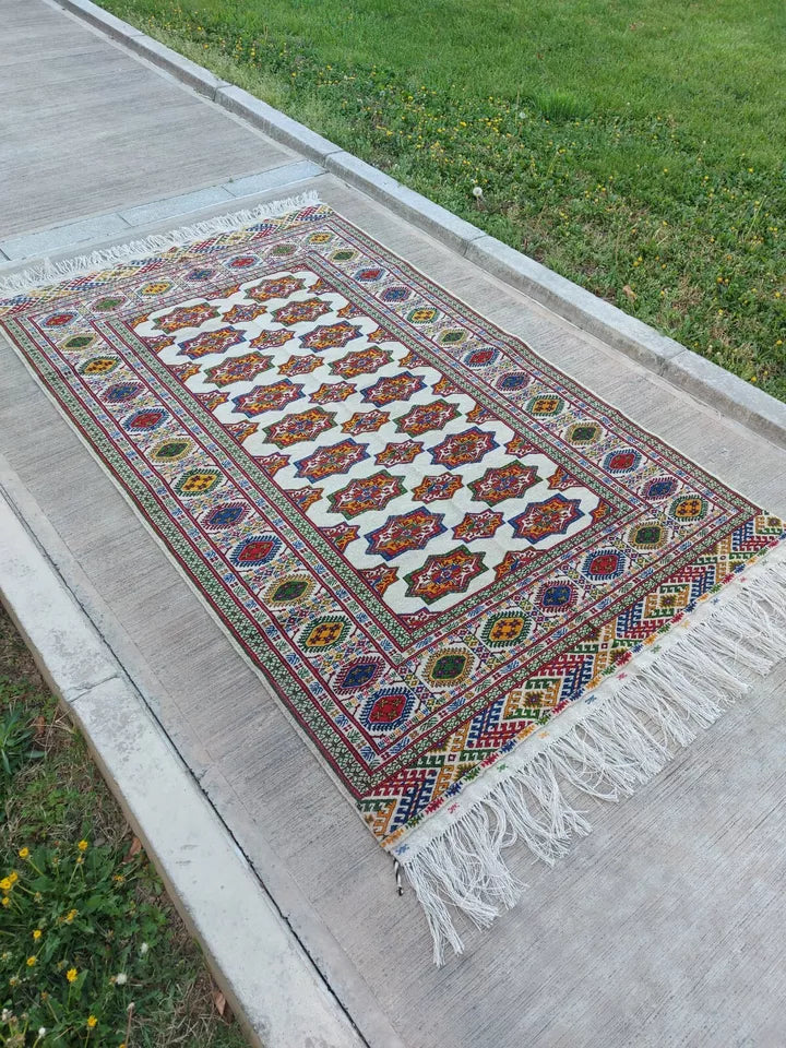 4'11"x 7'10" ft Handmade Oriental Wool Rug Turkmen Bukhara Beige 152 x 240 cm Carpet