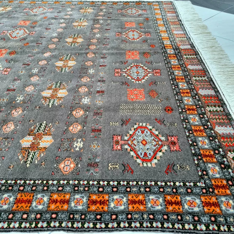 Rare Beauty Hand-Knotted Large Area Rug Brown 8 x 11 ft (250 x 340 cm) Organic Dyes